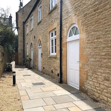 Cotswold Chapel, Sleeps Up To 5 In Kingsize Beds Apartment ชิปปิงนอร์ตัน ภายนอก รูปภาพ