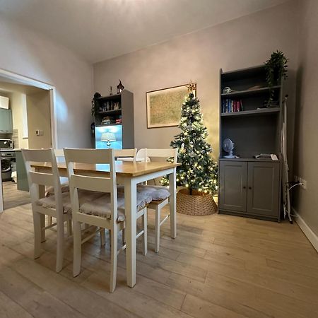 Cotswold Chapel, Sleeps Up To 5 In Kingsize Beds Apartment ชิปปิงนอร์ตัน ภายนอก รูปภาพ